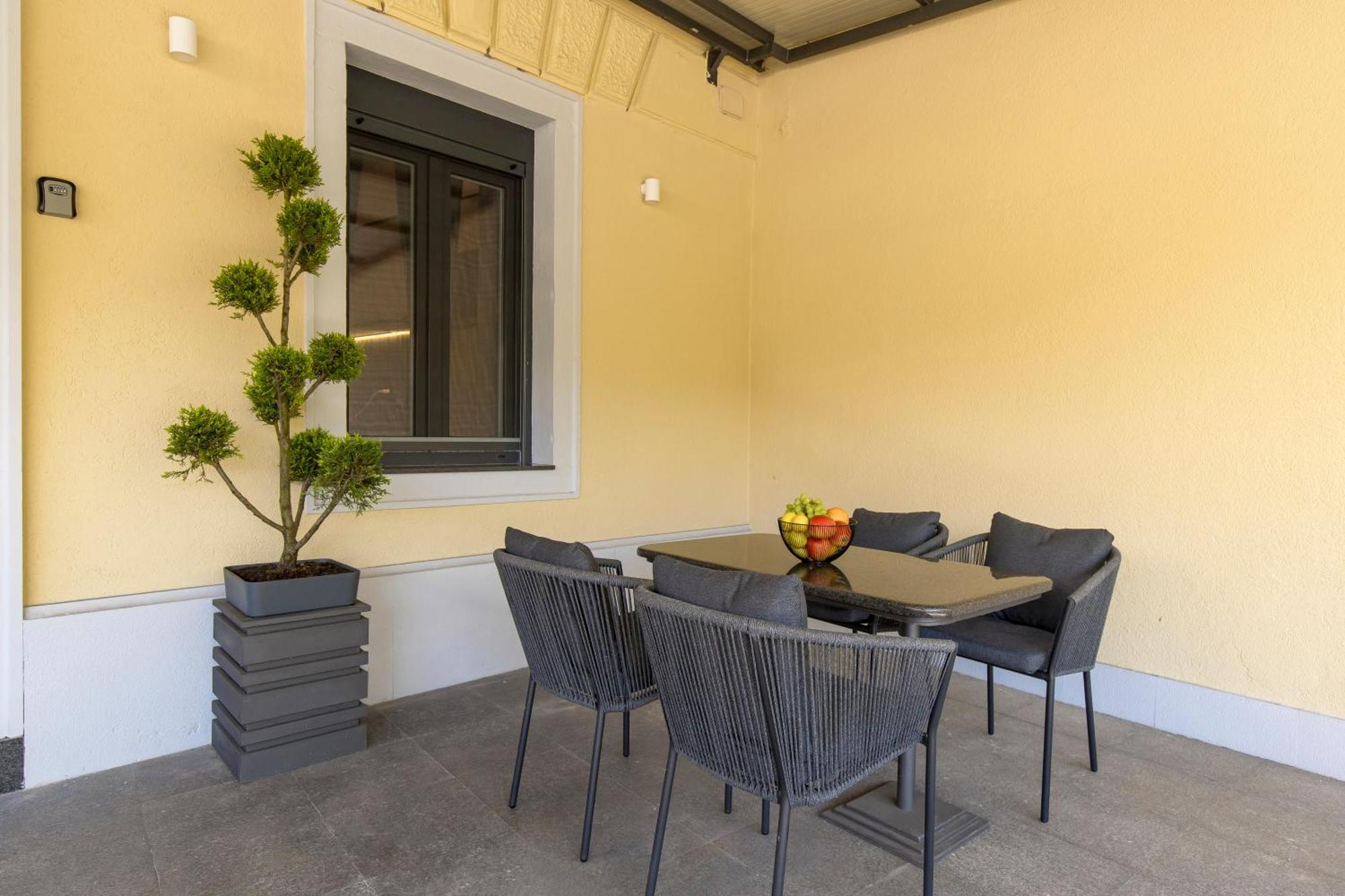 Apartment Greenri Риека Экстерьер фото