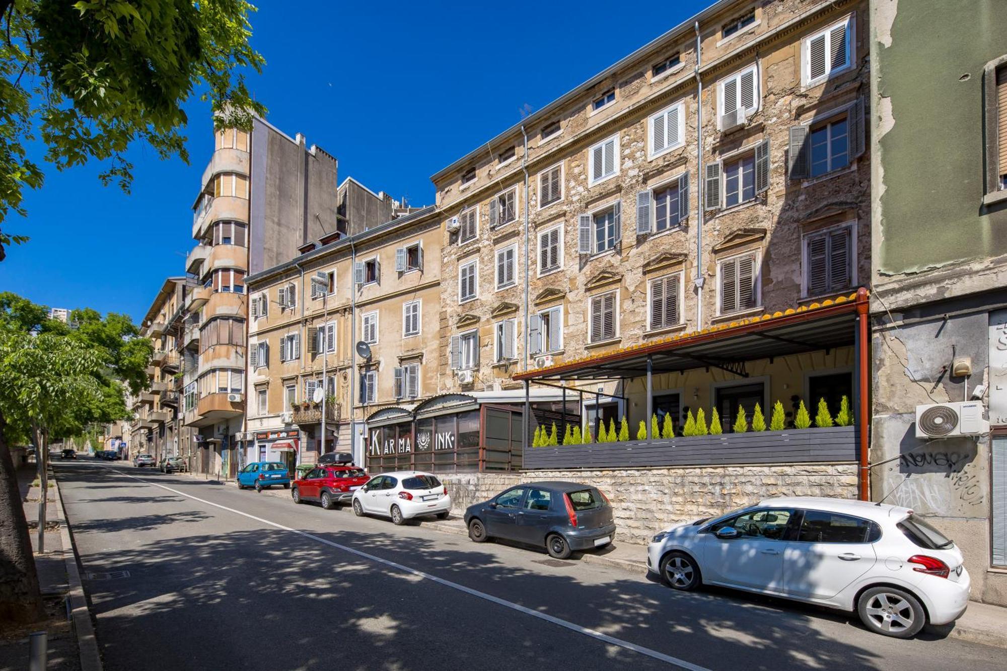 Apartment Greenri Риека Экстерьер фото